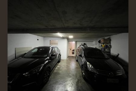 Casa de condomínio para alugar com 200m², 3 quartos e 2 vagasGaragem