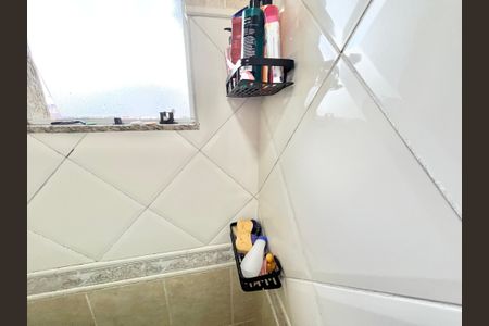 Casa de condomínio para alugar com 200m², 3 quartos e 2 vagasBanheiro da Suíte