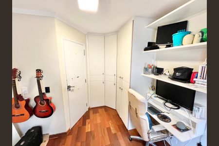 Casa de condomínio para alugar com 200m², 3 quartos e 2 vagasQuarto 1