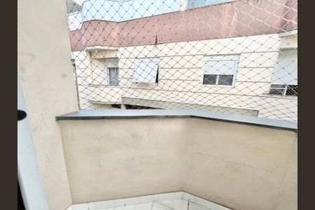 Casa de condomínio para alugar com 200m², 3 quartos e 2 vagasQuarto 3 - Suíte Varanda