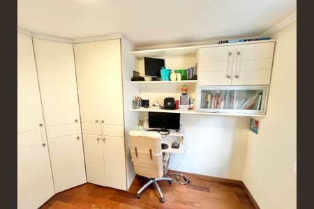 Casa de condomínio para alugar com 200m², 3 quartos e 2 vagasQuarto 1