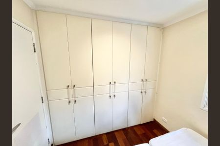 Casa de condomínio para alugar com 200m², 3 quartos e 2 vagasQuarto 2