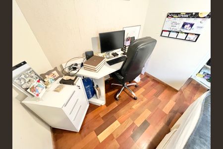 Casa de condomínio para alugar com 200m², 3 quartos e 2 vagasQuarto 3 - Suíte