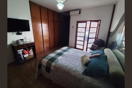 Casa para alugar com 277m², 4 quartos e 3 vagas Casa para alugar com 277m², 4 quartos e 3 vagasQuarto 2