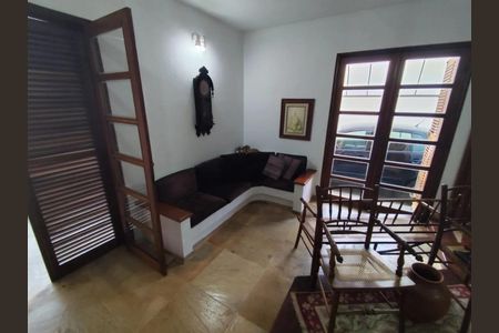 Casa para alugar com 4 quartos, 277m² em Lídice, Uberlândia