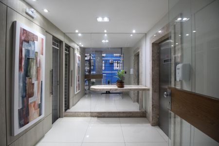 Apartamento à venda com 147m², 4 quartos e 1 vaga Apartamento à venda com 147m², 4 quartos e 1 vagaHall de entrada