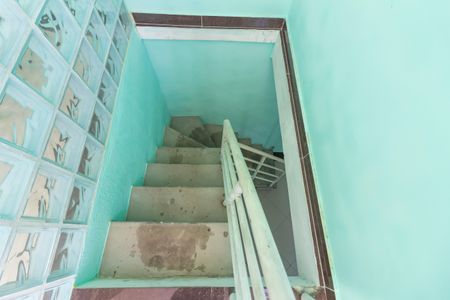 Apartamento à venda com 96m², 2 quartos e 1 vagaEscada