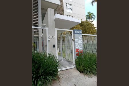 Apartamento para alugar com 147m², 3 quartos e 3 vagas Apartamento para alugar com 147m², 3 quartos e 3 vagasEntrada do condomínio