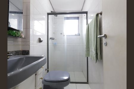 Apartamento à venda com 168m², 3 quartos e 3 vagasBanheiro da Suíte 2