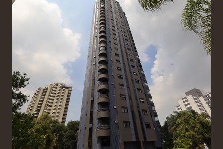 Apartamento à venda com 168m², 3 quartos e 3 vagasFachada