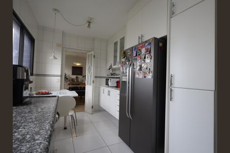 Apartamento à venda com 168m², 3 quartos e 3 vagasCozinha