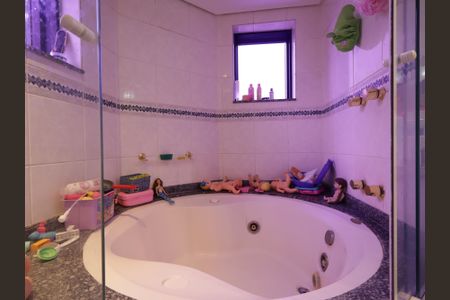 Apartamento à venda com 168m², 3 quartos e 3 vagasBanheiro da Suíte 3