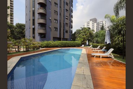 Apartamento à venda com 168m², 3 quartos e 3 vagasÁrea comum - Piscina