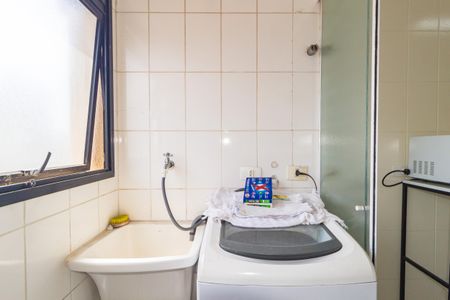 Apartamento para alugar com 70m², 3 quartos e 1 vagaÁrea de Serviço