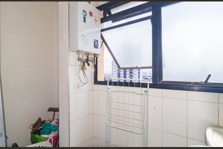 Apartamento para alugar com 70m², 3 quartos e 1 vagaÁrea de Serviço