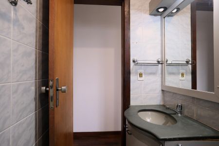 Apartamento para alugar com 119m², 3 quartos e 2 vagasBanheiro