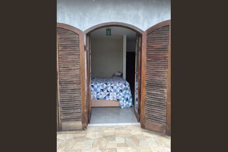 Casa para alugar com 175m², 4 quartos e 2 vagas Casa para alugar com 175m², 4 quartos e 2 vagasQuarto