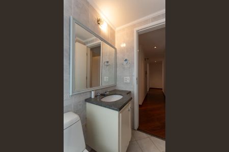 Apartamento à venda com 200m², 4 quartos e 3 vagasBanheiro Social