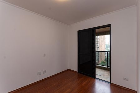 Apartamento à venda com 200m², 4 quartos e 3 vagasQuarto 4