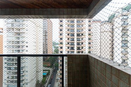 Apartamento à venda com 200m², 4 quartos e 3 vagasVaranda