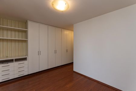 Apartamento à venda com 200m², 4 quartos e 3 vagasQuarto 1 Suíte