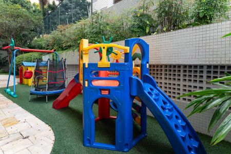 Apartamento à venda com 200m², 4 quartos e 3 vagasÁrea Comum