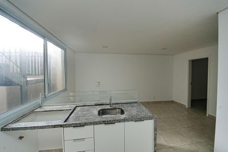 Apartamento para alugar com 2 quartos, 30m² em Jardim Paraguacu, São Paulo