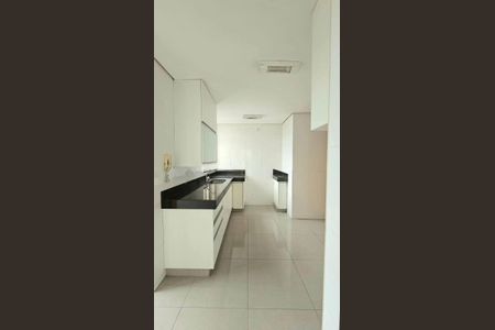 Apartamento para alugar com 4 quartos, 136m² em Buritis, Belo Horizonte