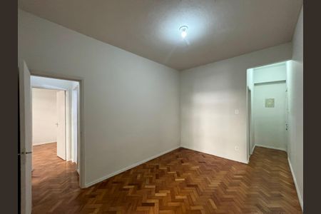 Sala de apartamento para alugar com 2 quartos, 80m² em Copacabana, Rio de Janeiro