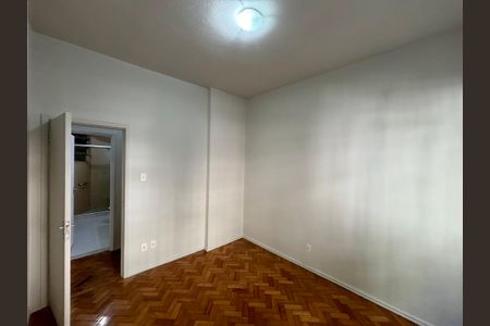 Quarto 1 de apartamento para alugar com 2 quartos, 80m² em Copacabana, Rio de Janeiro