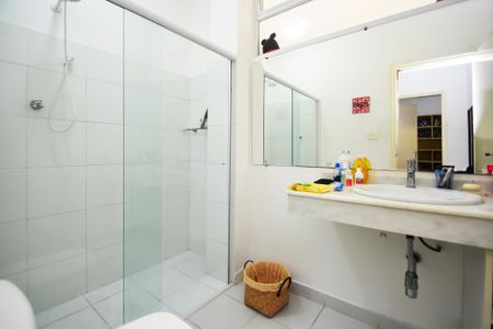 Apartamento à venda com 169m², 3 quartos e sem vaga Apartamento à venda com 169m², 3 quartos e sem vagabanheiro corredor