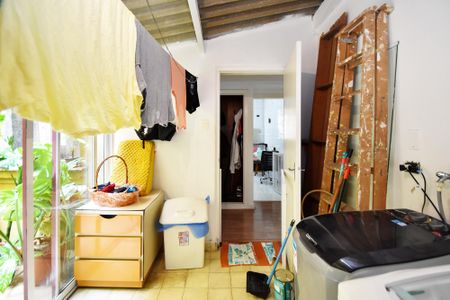 Apartamento à venda com 169m², 3 quartos e sem vaga Apartamento à venda com 169m², 3 quartos e sem vagalavanderia