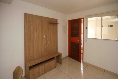 Sala de apartamento para alugar com 2 quartos, 35m² em Cidade Mãe do Céu, São Paulo