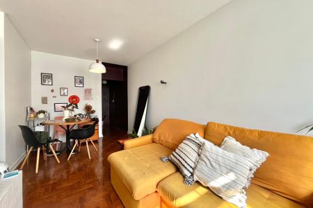 Apartamento à venda com 68m², 2 quartos e sem vaga Apartamento à venda com 68m², 2 quartos e sem vagaSala