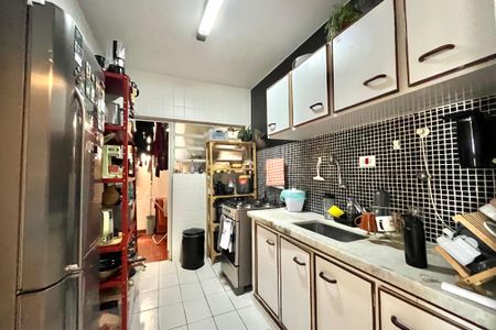 Apartamento à venda com 68m², 2 quartos e sem vaga Apartamento à venda com 68m², 2 quartos e sem vagaCozinha