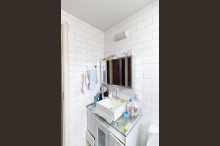 Apartamento à venda com 65m², 2 quartos e 2 vagas Apartamento à venda com 65m², 2 quartos e 2 vagasBanheiro