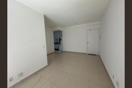 Sala de apartamento para alugar com 3 quartos, 69m² em Bethaville I, Barueri