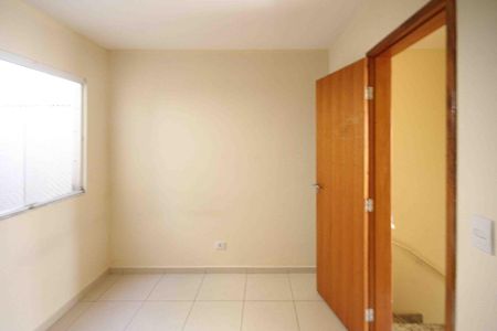 Casa de condomínio para alugar com 51m², 2 quartos e 1 vaga