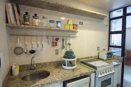 Apartamento à venda com 90m², 1 quarto e 1 vaga Apartamento à venda com 90m², 1 quarto e 1 vagaCozinha