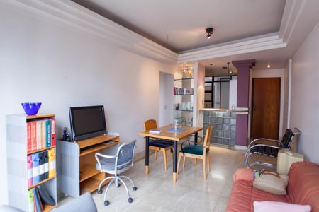 Apartamento à venda com 90m², 1 quarto e 1 vagasala