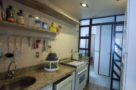 Apartamento à venda com 90m², 1 quarto e 1 vagaCozinha