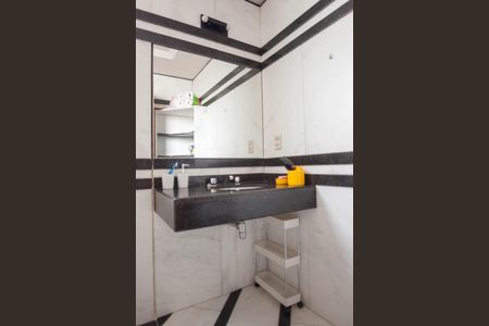 Apartamento à venda com 90m², 1 quarto e 1 vagaBanheiro 2