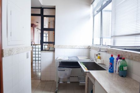 Apartamento à venda com 90m², 1 quarto e 1 vagaÁrea de Serviço