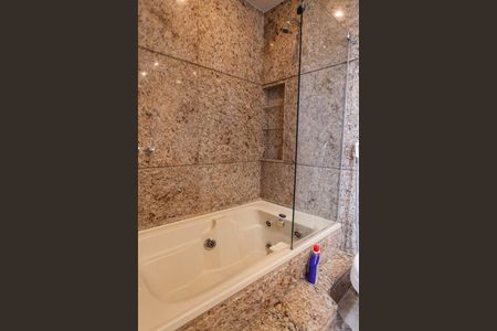 Apartamento à venda com 90m², 1 quarto e 1 vagaBanheiro 1