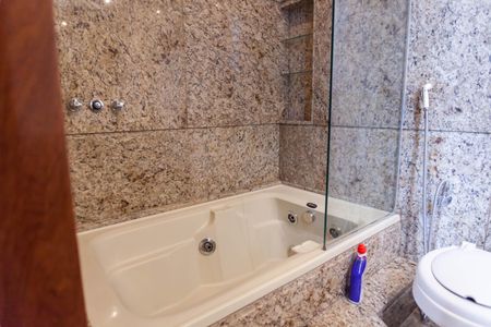 Apartamento à venda com 90m², 1 quarto e 1 vaga Apartamento à venda com 90m², 1 quarto e 1 vagaBanheiro 1