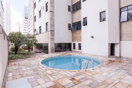 Apartamento à venda com 90m², 1 quarto e 1 vagaÁrea comum - Piscina
