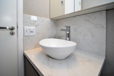 Apartamento para alugar com 60m², 2 quartos e 1 vaga Apartamento para alugar com 60m², 2 quartos e 1 vagaBanheiro da Suíte