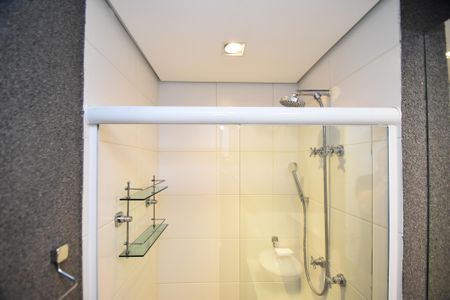 Apartamento para alugar com 60m², 2 quartos e 1 vaga Apartamento para alugar com 60m², 2 quartos e 1 vagaBanheiro social