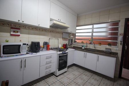 Casa à venda com 101m², 2 quartos e 2 vagasCozinha