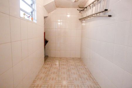 Casa à venda com 101m², 2 quartos e 2 vagasQuarto de Serviço